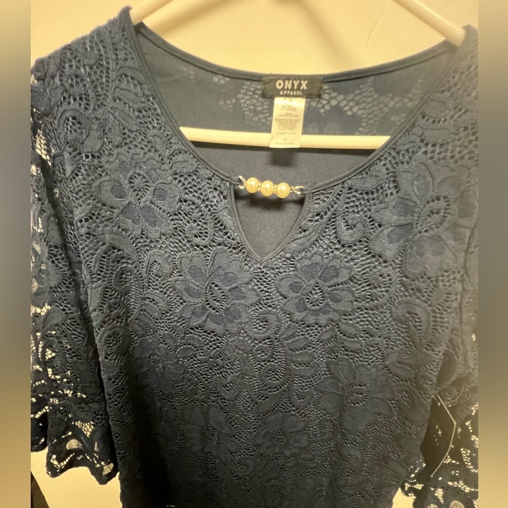 ONYX APPAREL NITE BLOUSE SIZE XL NAVY LACE OVERLAY W/SHEER LACE 3/4 SLEEVES - Picture 7 of 10